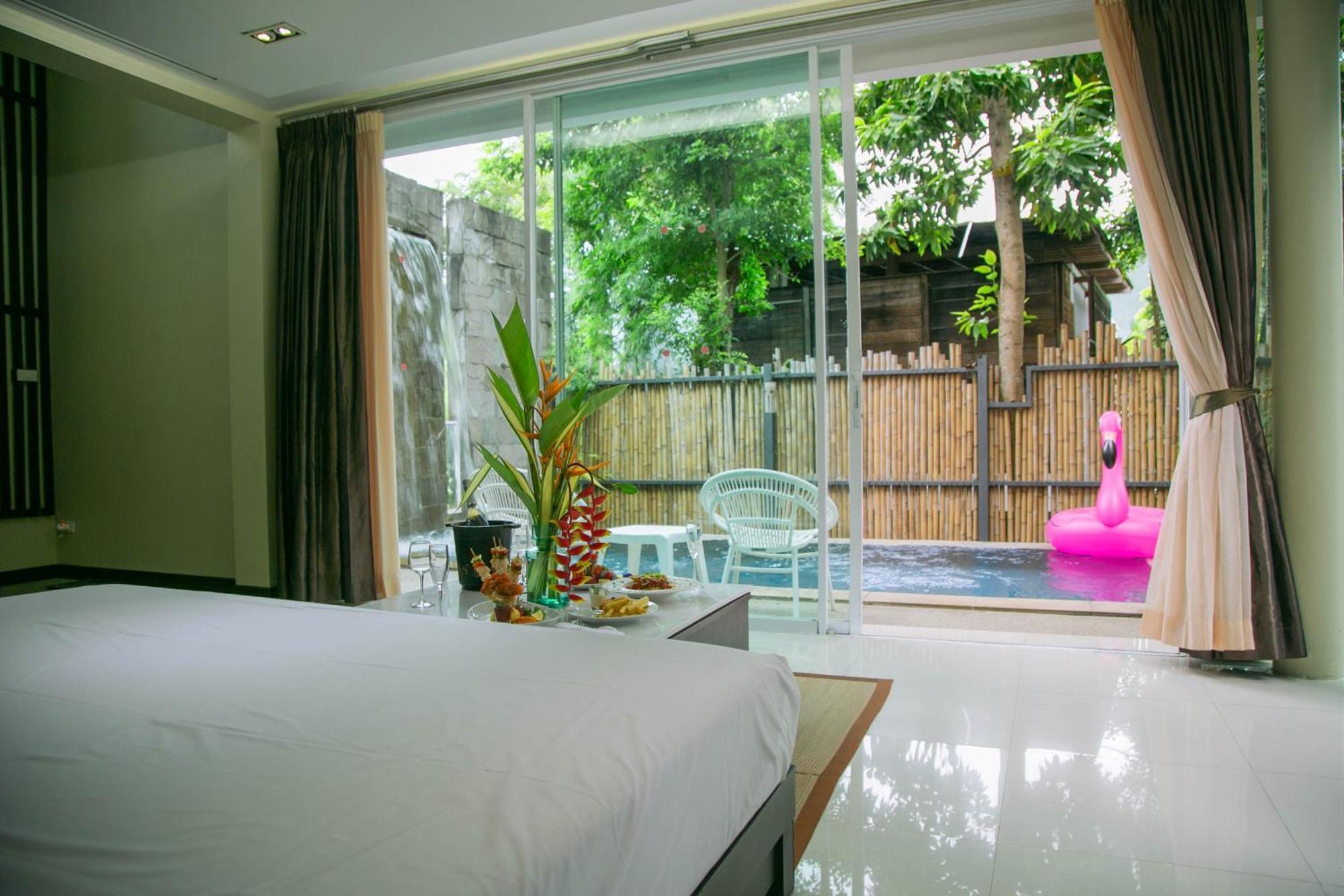 Hotel Peach Blossom & Pool - Sha